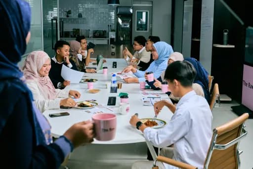 Team lunch around the meeting table